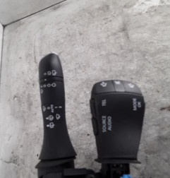 Com (Bloc Contacteur Tournant+Commodo Essuie Glace+Commodo Phare) RENAULT GRAND SCENIC 4