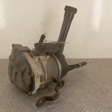 Pompe de direction PEUGEOT 308 1
