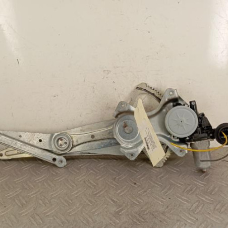 Leve vitre electrique avant droit TOYOTA AURIS 1 Photo n°1