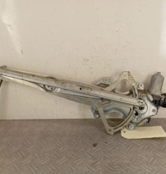 Leve vitre electrique avant droit TOYOTA AURIS 1