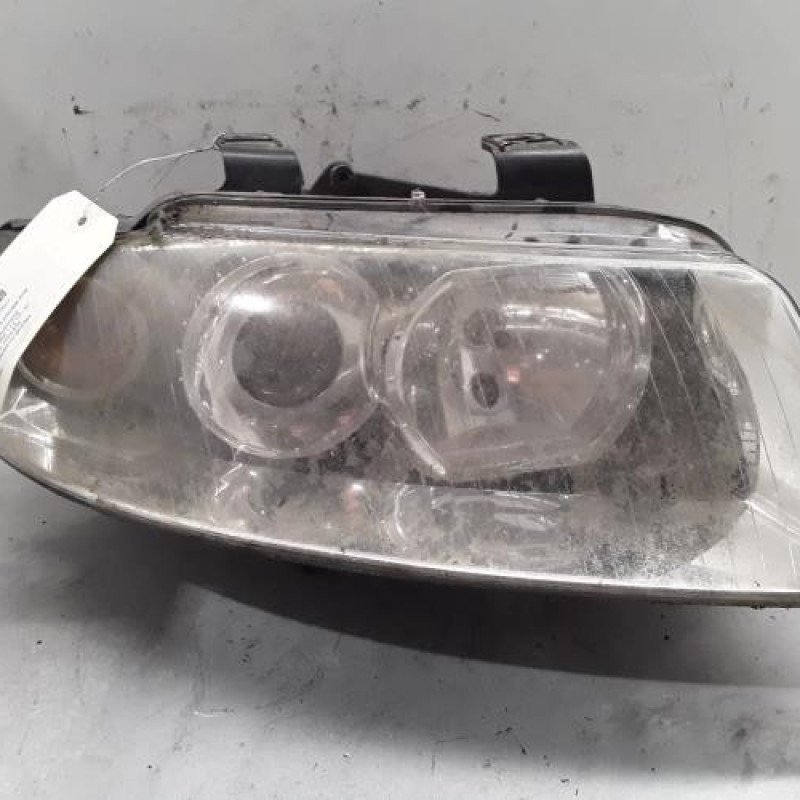 Optique avant principal droit (feux)(phare) AUDI A4 2
