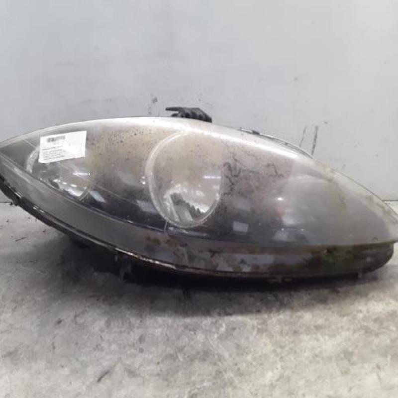 Optique avant principal droit (feux)(phare) SEAT LEON 2