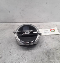 Poignee hayon OPEL CORSA F Photo n°1