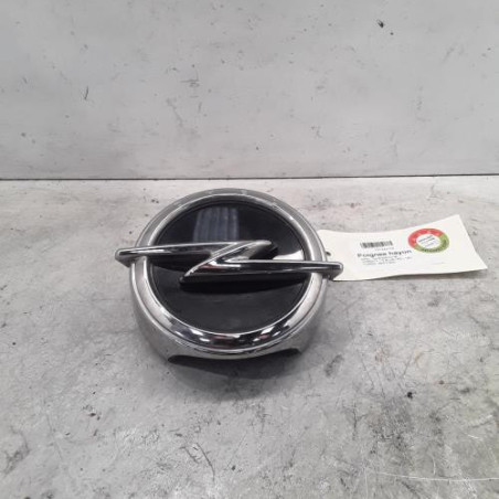 Poignee hayon OPEL CORSA F Photo n°1