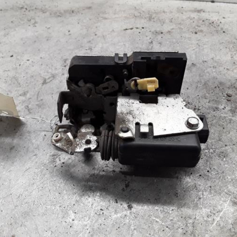 Serrure arriere gauche DACIA LOGAN 1 Serrure arriere gauche DACIA LOGAN 1