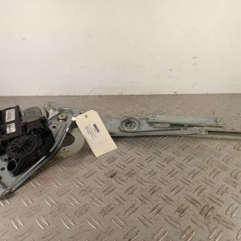 Leve vitre electrique avant gauche RENAULT SCENIC 3