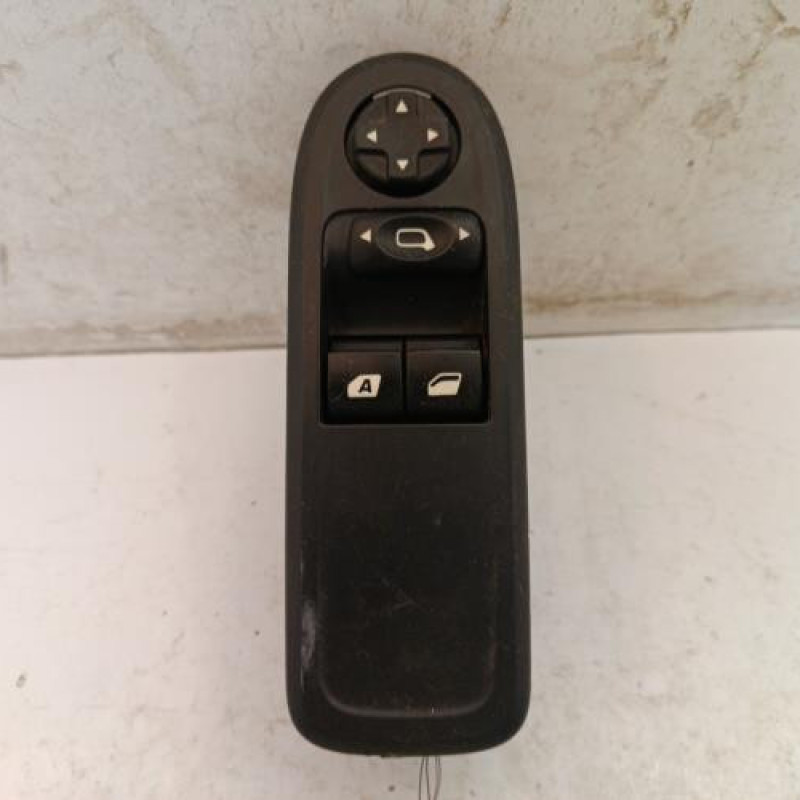 Interrupteur de leve vitre avant gauche CITROEN C3 2