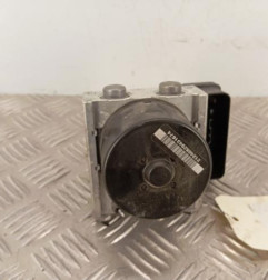 Bloc ABS (freins anti-blocage) VOLKSWAGEN GOLF 5 Photo n°4