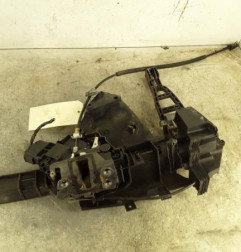 Serrure avant droit FORD C-MAX 1