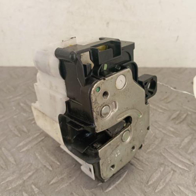 Serrure avant gauche FIAT 500 2
