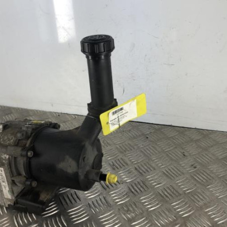 Pompe de direction PEUGEOT 5008 1