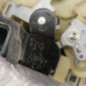 Serrure avant droit VOLKSWAGEN POLO 4