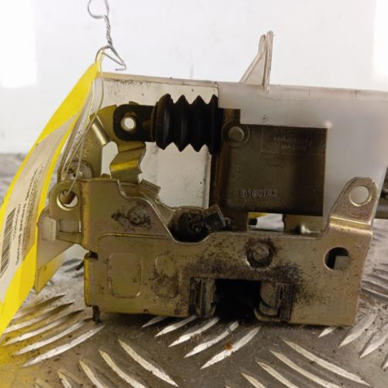 Serrure arriere gauche RENAULT CLIO 2 Serrure arriere gauche RENAULT CLIO 2