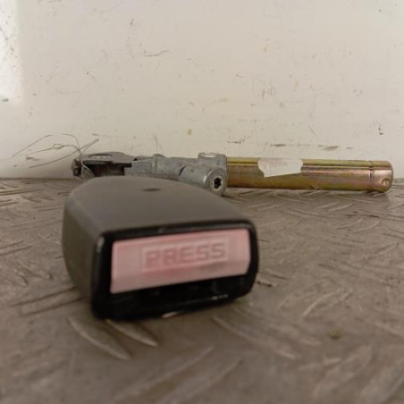Attache ceinture avant droit RENAULT TWINGO 1 Photo n°1