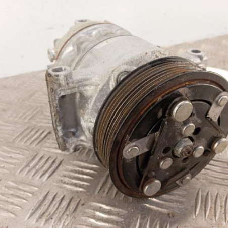 Compresseur clim RENAULT SCENIC 4