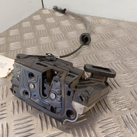 Serrure avant droit VOLKSWAGEN POLO 5