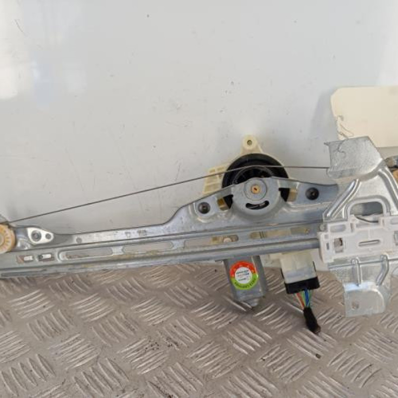 Leve vitre electrique arriere droit PEUGEOT 308 2 SW