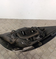 Feu arriere principal droit (feux) OPEL ASTRA H Photo n°5