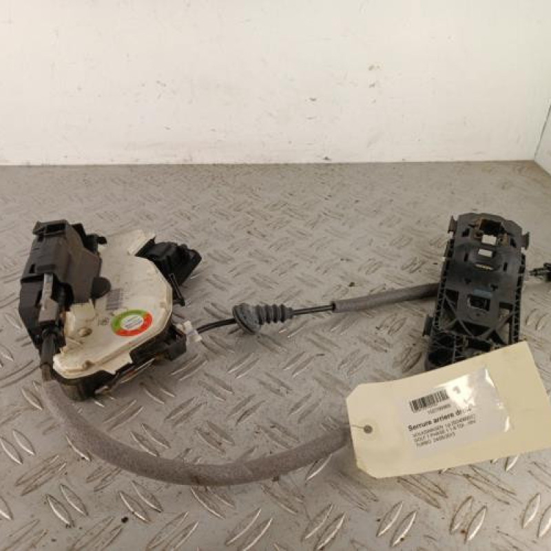 Serrure arriere droit VOLKSWAGEN GOLF 7 Serrure arriere droit VOLKSWAGEN GOLF 7