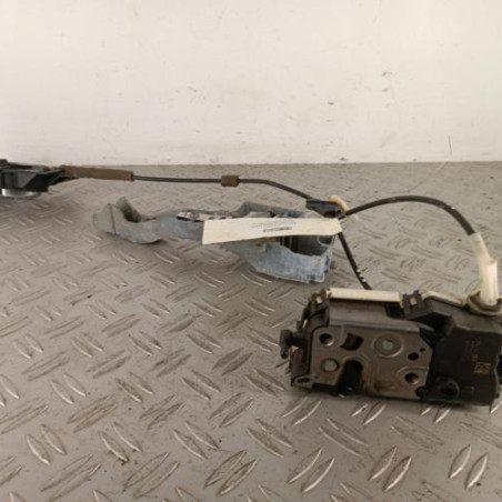 Serrure avant droit PEUGEOT 3008 1