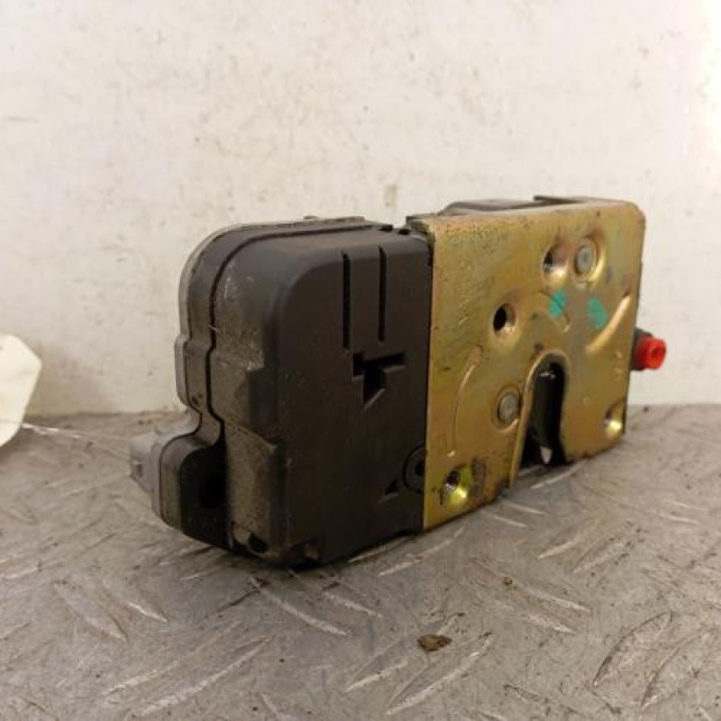 Serrure arriere droit PEUGEOT 206 Serrure arriere droit PEUGEOT 206