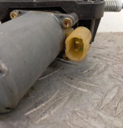 Leve vitre electrique avant droit RENAULT CLIO 2 Photo n°3