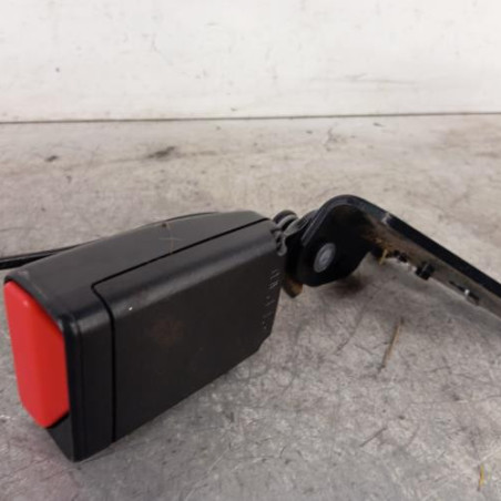 Attache ceinture arriere droit PEUGEOT 508 1 SW