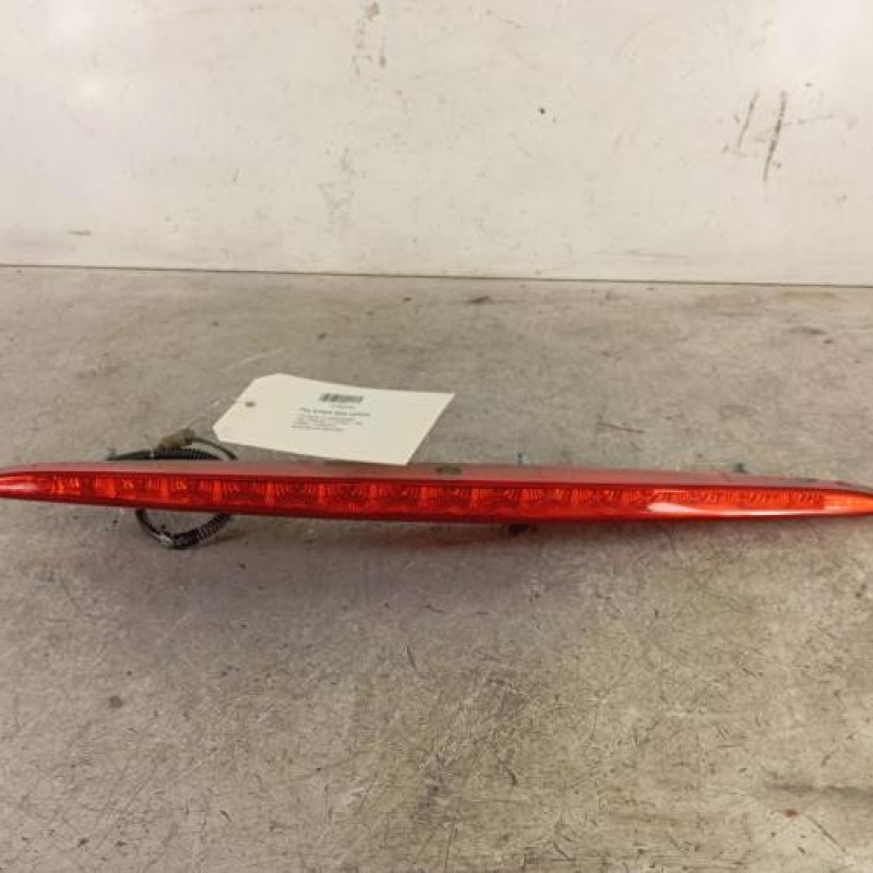 Feu arriere stop central HYUNDAI I 30 2 Feu arriere stop central HYUNDAI I 30 2