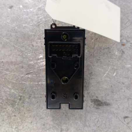 Interrupteur de leve vitre avant gauche HYUNDAI I 30 2