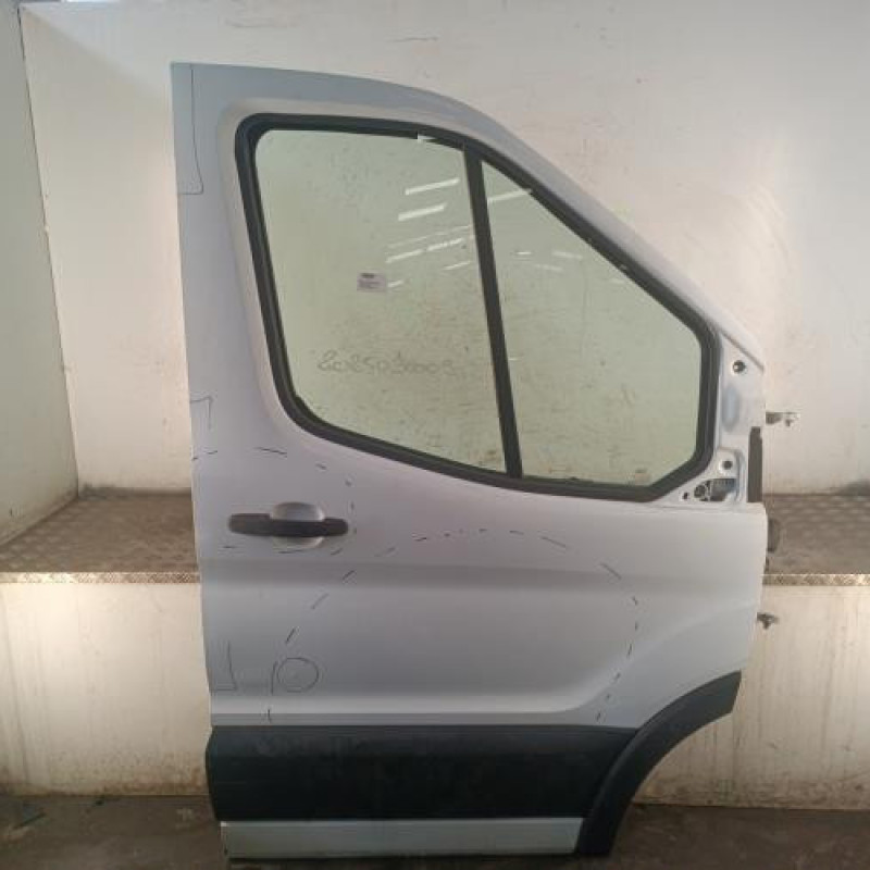 Porte avant droit FORD TRANSIT 5 Porte avant droit FORD TRANSIT 5