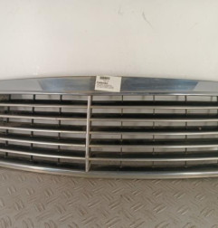 Calandre MERCEDES CLASSE E 210 Photo n°3