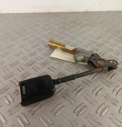 Attache ceinture avant droit PEUGEOT 306