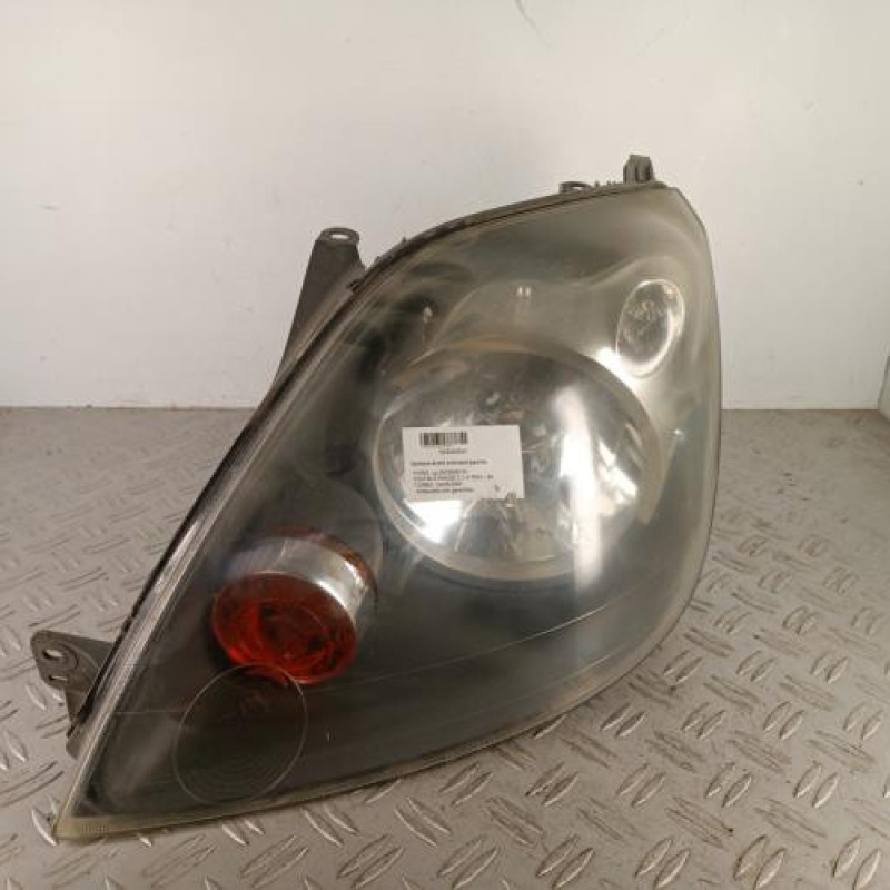 Optique avant principal gauche (feux)(phare) FORD FIESTA 5