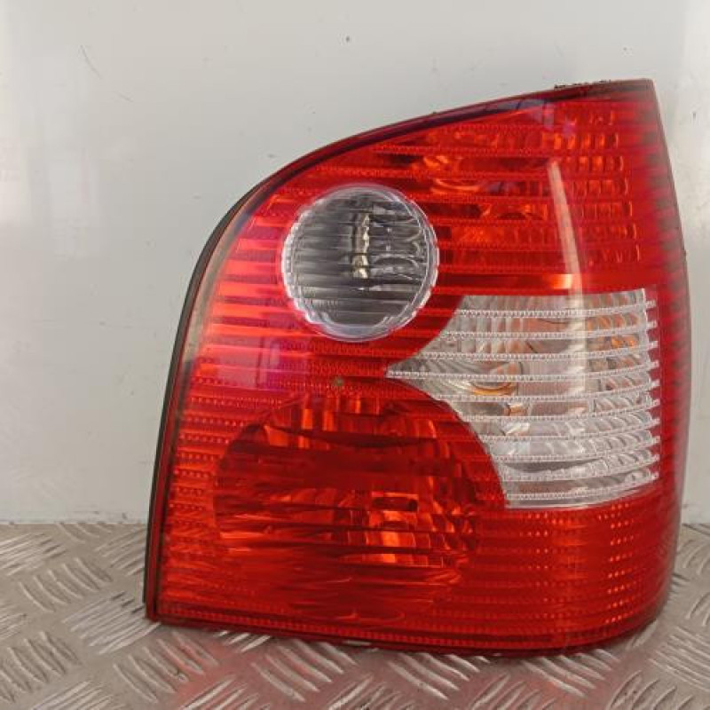 Feu arriere principal droit (feux) VOLKSWAGEN POLO 4