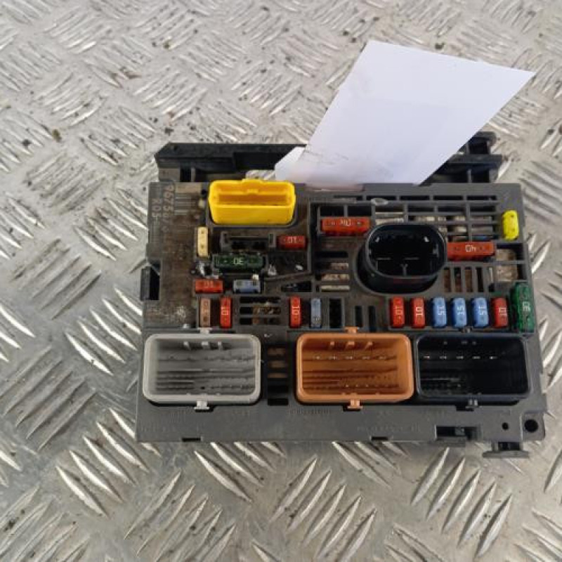 Boitier servitude moteur (BSM) PEUGEOT 308 1 Boitier servitude moteur (BSM) PEUGEOT 308 1