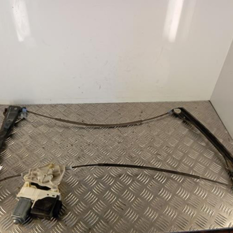 Leve vitre electrique avant droit SEAT IBIZA 3