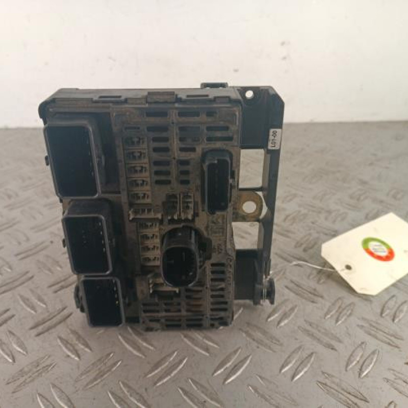 Boitier servitude moteur (BSM) PEUGEOT 407