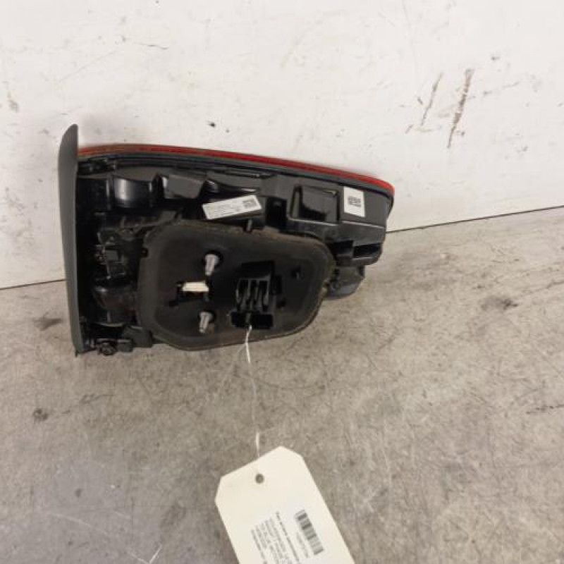 Feu arriere secondaire gauche (feux) VOLKSWAGEN PASSAT 7