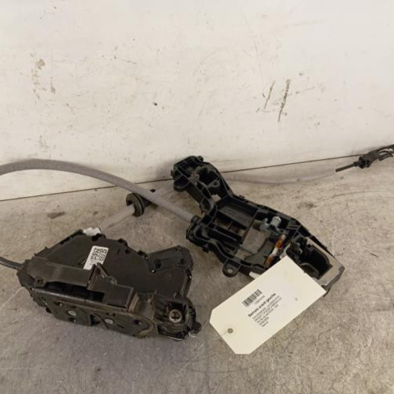 Serrure avant gauche VOLKSWAGEN PASSAT 7
