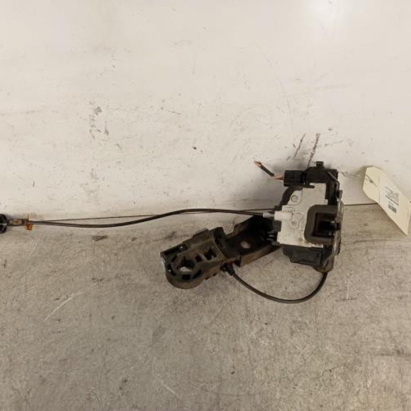 Serrure avant gauche RENAULT CLIO 3