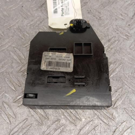 Porte fusible PEUGEOT 5008 2