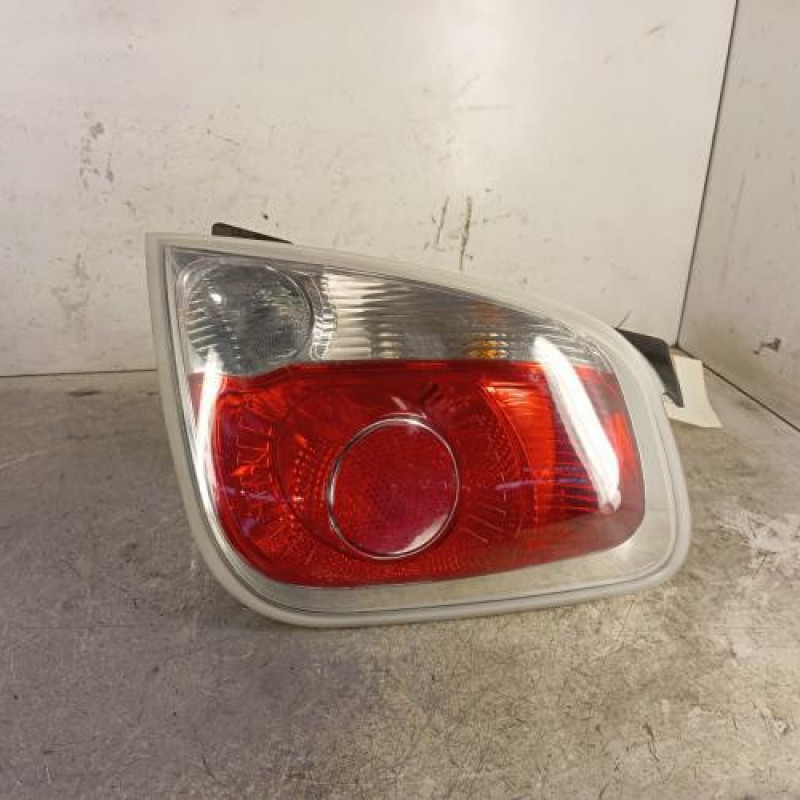 Feu arriere principal droit (feux) FIAT 500 2 Feu arriere principal droit (feux) FIAT 500 2