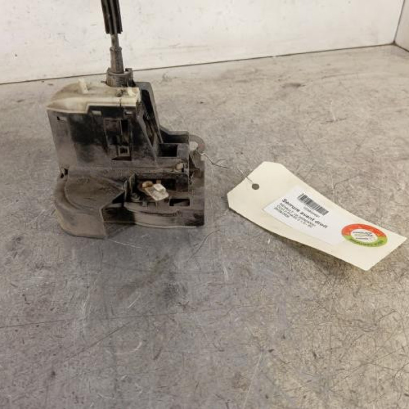 Serrure avant droit RENAULT CLIO 2 Serrure avant droit RENAULT CLIO 2