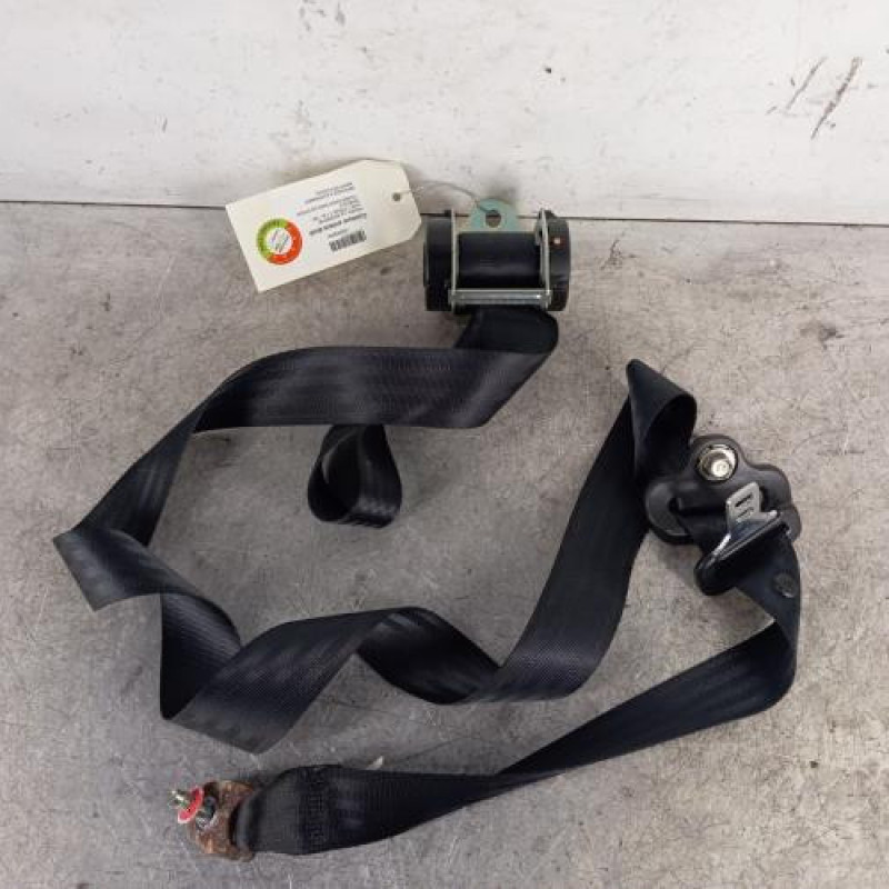 Ceinture arriere droit NISSAN JUKE 1 Ceinture arriere droit NISSAN JUKE 1