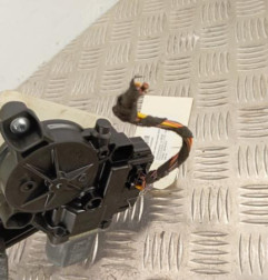Leve vitre electrique avant droit VOLKSWAGEN POLO 5 Photo n°6