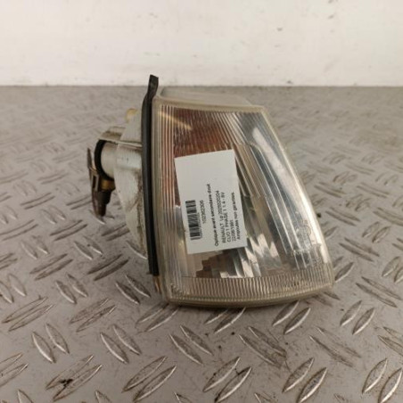 Optique avant secondaire droit (feux)(clignotant) RENAULT CLIO 1 Photo n°1