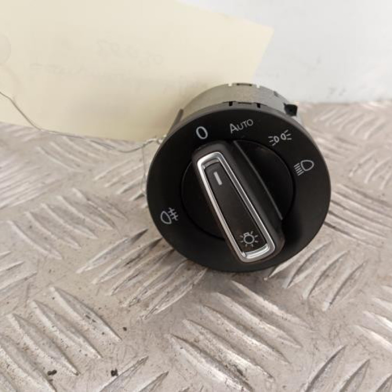 Commande de phare VOLKSWAGEN POLO 5