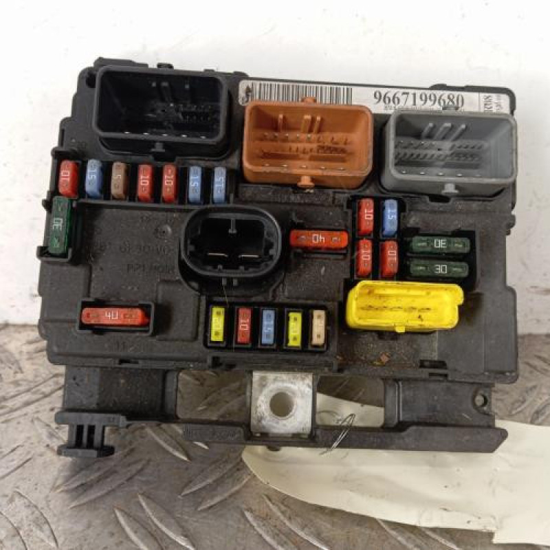 Boitier servitude moteur (BSM) CITROEN DS3 Boitier servitude moteur (BSM) CITROEN DS3