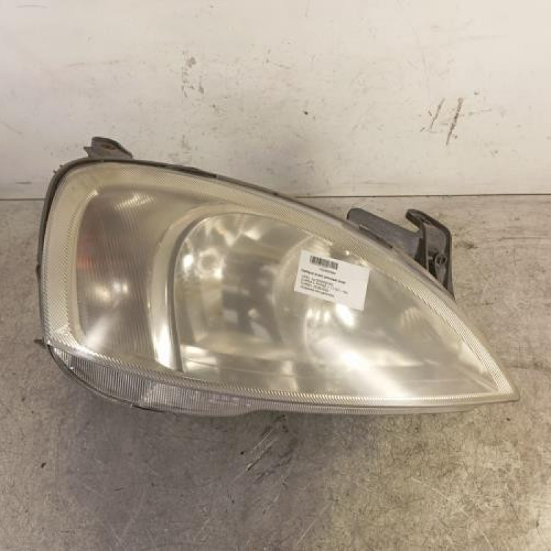 Optique avant principal droit (feux)(phare) OPEL CORSA C