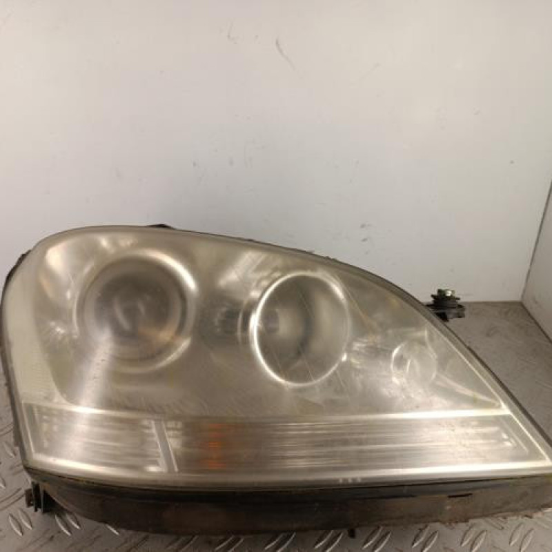 Optique avant principal droit (feux)(phare) MERCEDES CLASSE M 164